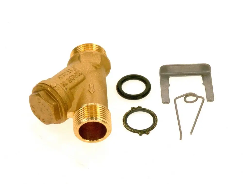 BOSCH-Filter und Zubehörteile, bestehend aus einem Messingventil in T-Form, Dichtungen und Befestigungselementen, auf weißem Hintergrund.